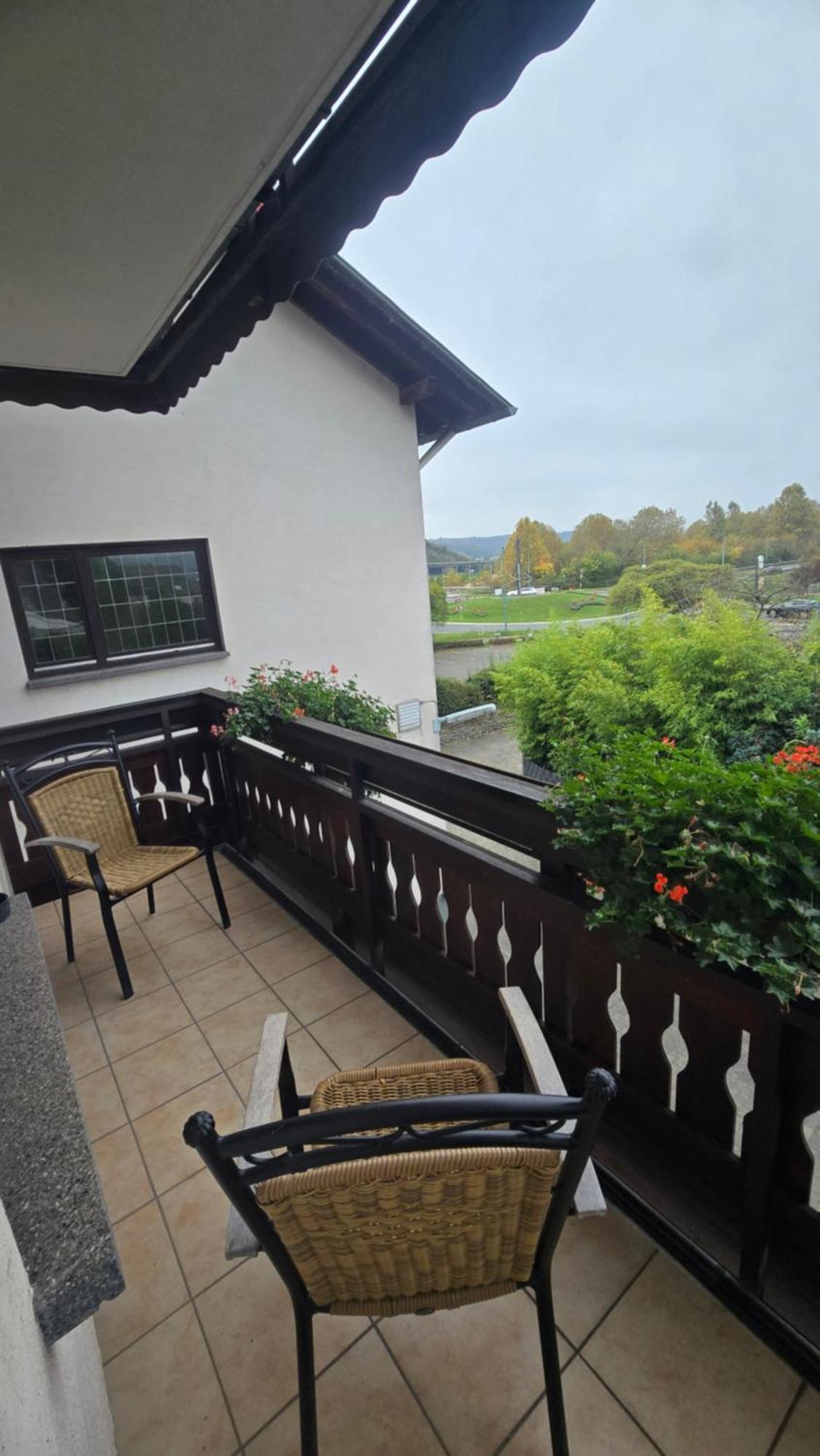 Hotel Zur Moselbruecke Schweich Buitenkant foto